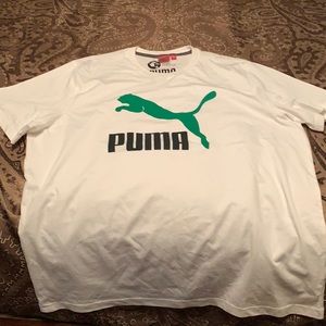 Men’s white T-shirt